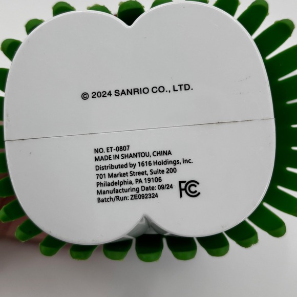 Hello Kitty Hawaiian Ukulele Musical Animated Figure Dancing Hula Tropical WORKS - Picture 5 of 5